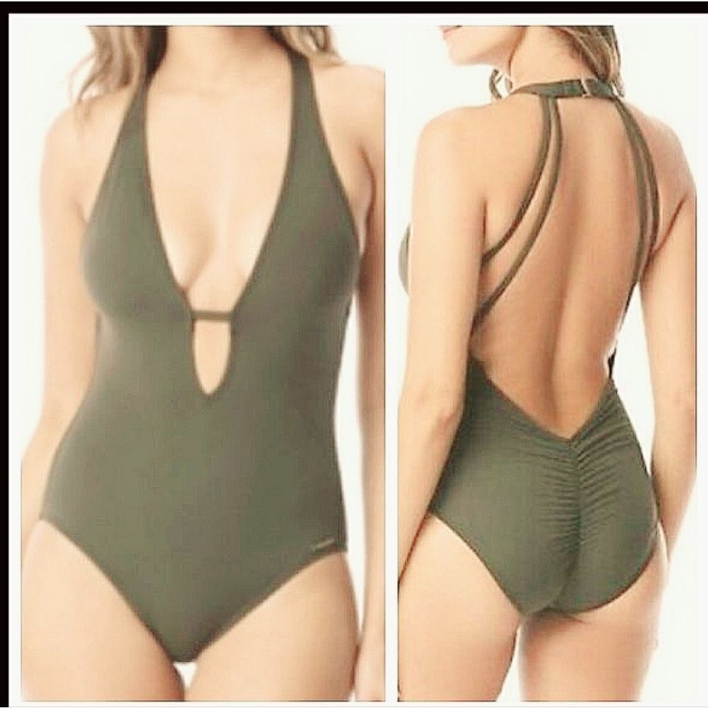 Vince Camuto Women's Riviera Plunge Cheeky One-Piece Swimsuit Swimsuit Size 14